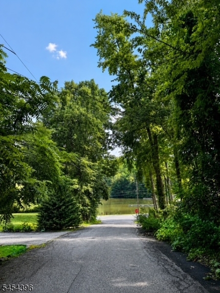 21 Woodland Trail S Vernon NJ 07419