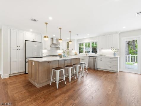 29 Heron Road Livingston NJ 07039