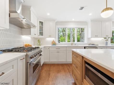 29 Heron Road Livingston NJ 07039