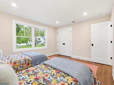 29 Heron Road Livingston NJ 07039