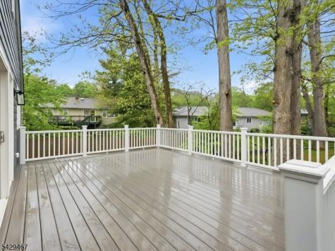 29 Heron Road Livingston NJ 07039