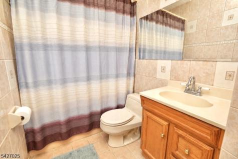 16 Morse Place Belleville NJ 07109