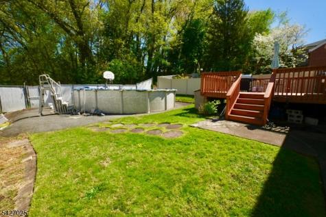 16 Morse Place Belleville NJ 07109