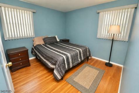 16 Morse Place Belleville NJ 07109