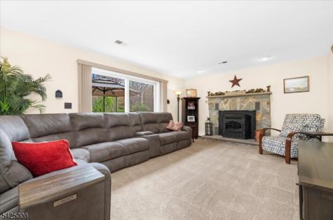 6 Camila Drive Franklin NJ 08867