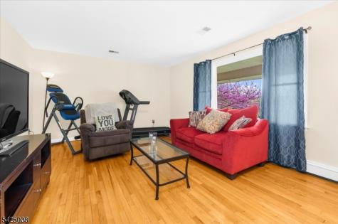 6 Camila Drive Franklin NJ 08867