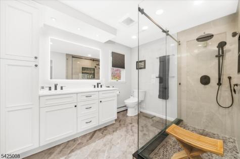 6 Camila Drive Franklin NJ 08867