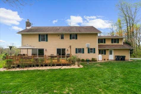 6 Camila Drive Franklin NJ 08867