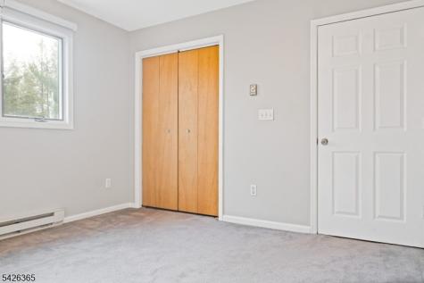 121 Pine Avenue New Milford NJ 07646
