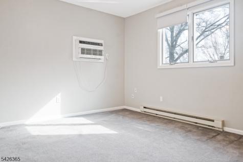 121 Pine Avenue New Milford NJ 07646