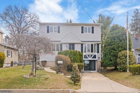 121 Pine Avenue New Milford NJ 07646