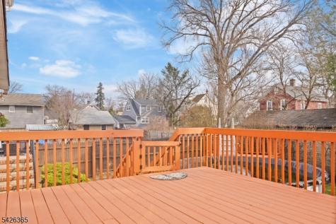121 Pine Avenue New Milford NJ 07646