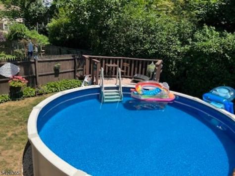 121 Pine Avenue New Milford NJ 07646