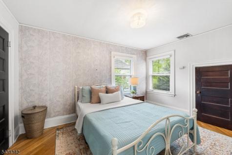 296 Ridgewood Avenue Glen Ridge Boro NJ 07028