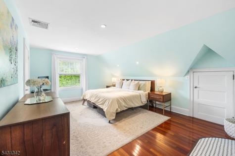 296 Ridgewood Avenue Glen Ridge Boro NJ 07028