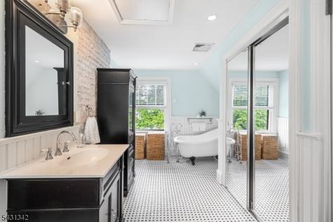 296 Ridgewood Avenue Glen Ridge Boro NJ 07028