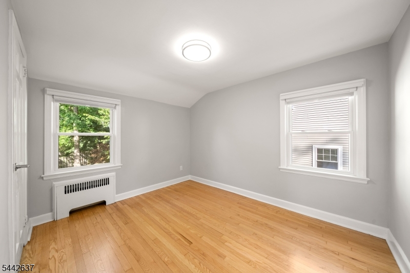 26 W Lawn Road Livingston NJ 07039