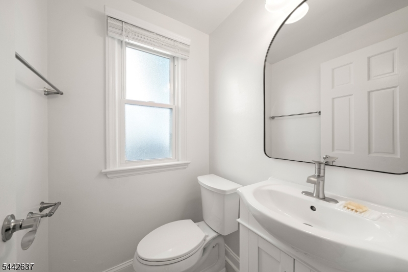 26 W Lawn Road Livingston NJ 07039