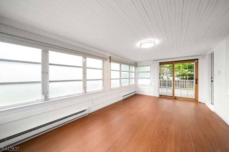 26 W Lawn Road Livingston NJ 07039