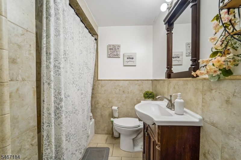 112 Dundee Avenue Paterson NJ 07503
