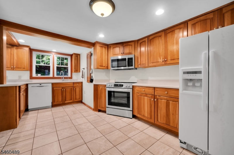 10 Boonton Avenue Montville NJ 07005