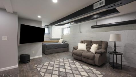 382 Huntington Road Union NJ 07083