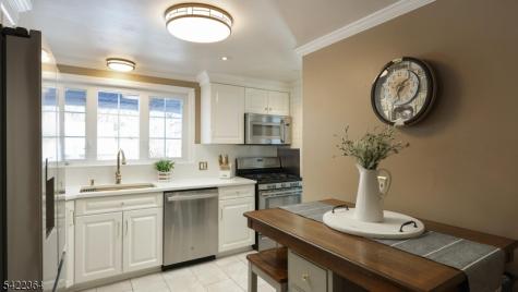 382 Huntington Road Union NJ 07083