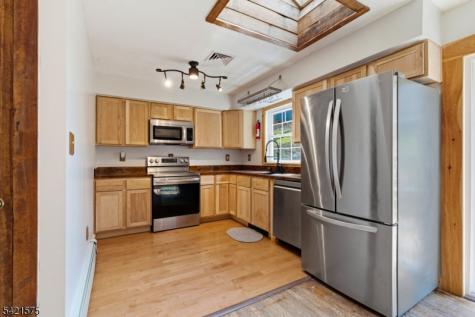 159 Glenside Trail Byram NJ 07871