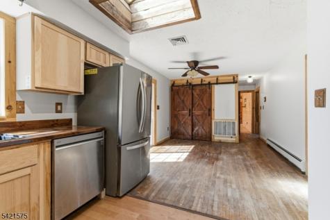 159 Glenside Trail Byram NJ 07871