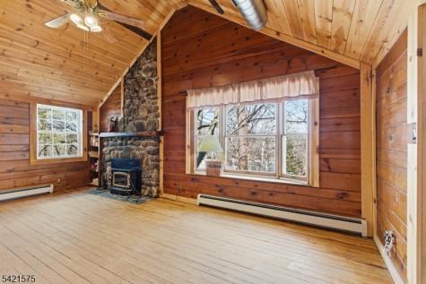 159 Glenside Trail Byram NJ 07871