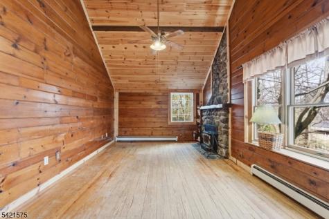 159 Glenside Trail Byram NJ 07871