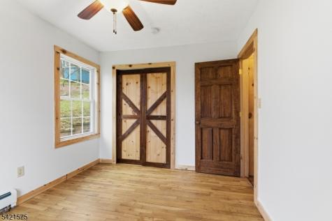 159 Glenside Trail Byram NJ 07871