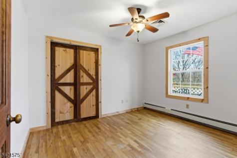 159 Glenside Trail Byram NJ 07871