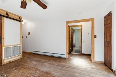 159 Glenside Trail Byram NJ 07871