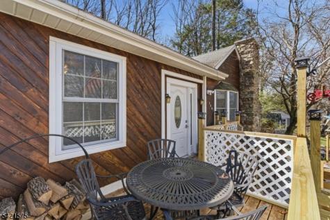 159 Glenside Trail Byram NJ 07871