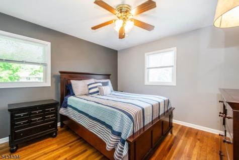 42 Summit Road Jefferson NJ 07438