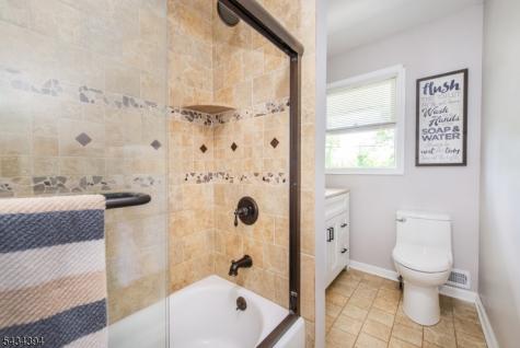 42 Summit Road Jefferson NJ 07438