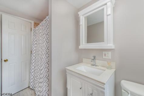 42 Summit Road Jefferson NJ 07438