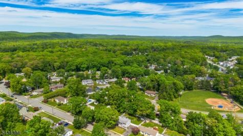 42 Summit Road Jefferson NJ 07438