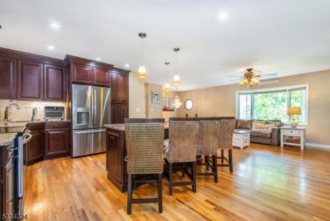 42 Summit Road Jefferson NJ 07438