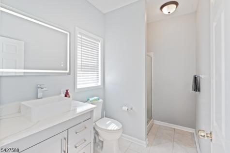 26 Swan Lane Jefferson NJ 07849