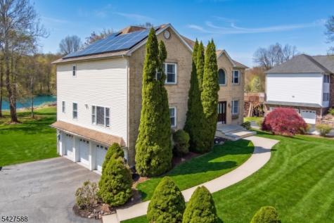 26 Swan Lane Jefferson NJ 07849