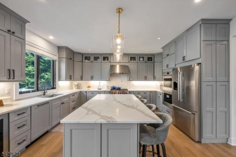 67 Westervelt Place Cresskill NJ 07626