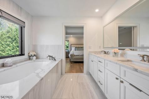 67 Westervelt Place Cresskill NJ 07626