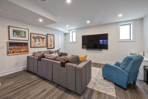 67 Westervelt Place Cresskill NJ 07626