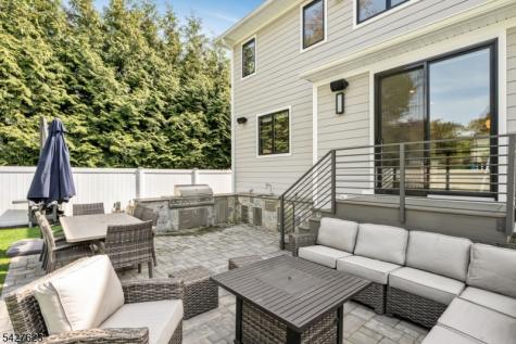 67 Westervelt Place Cresskill NJ 07626