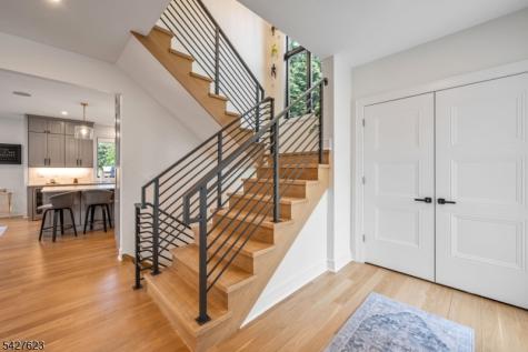 67 Westervelt Place Cresskill NJ 07626