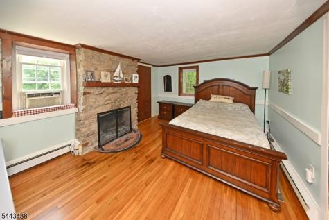 919 Wall Street Stillwater NJ 07860