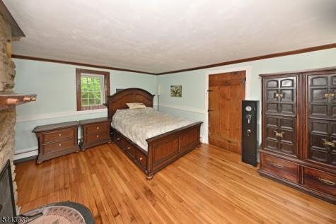 919 Wall Street Stillwater NJ 07860
