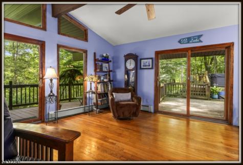 118 Ridge Road Hampton NJ 07860